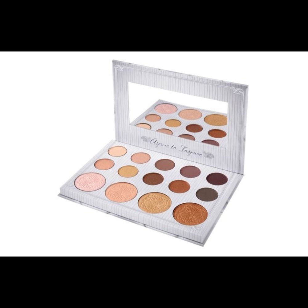 Carli Byble eyeshadow palette (NWT)